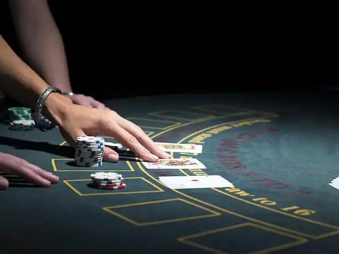 Filipino player accessing pxbet slot games on a smartphone browser